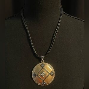 chico’s medallion necklace